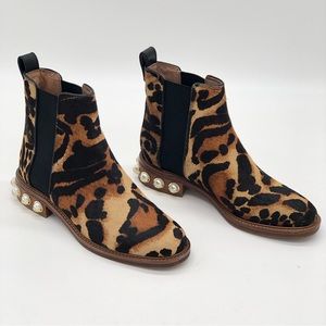 LOUISE ET CIE FAUX PEARL ACCENTS PONYHAIR CHELSEA BOOTS - NEW - WOMEN’s SIZE 8M